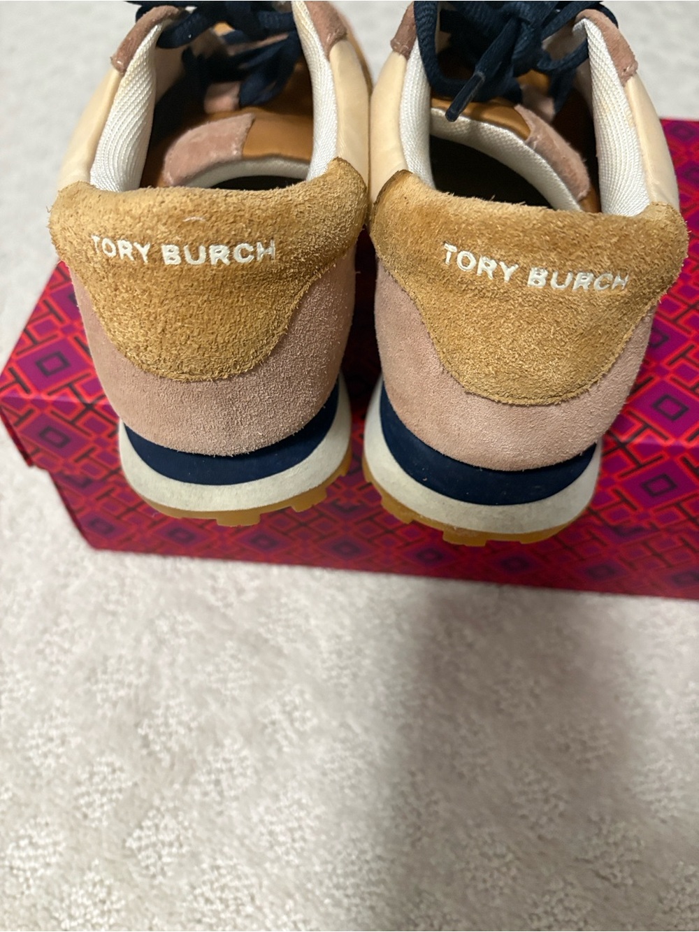 Tory Burch Annie Nylon/Nat Suede Runner - Picture 7 of 14